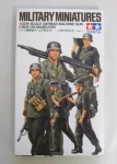 Thumbnail TAMIYA 35184 GERMAN MACHINE GUN CREW ON MANEUVER